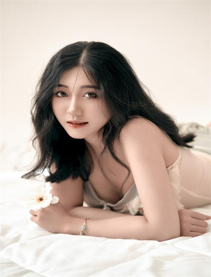 独家剖析：惊悚片经典上古神语竟然是汉语的角色塑造与表演艺术——传统与现代的对话